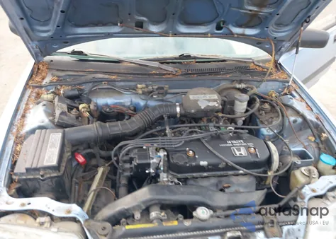 1988 Honda Civic z USA, uszkodzony, nr VIN JHMED6347JS021444